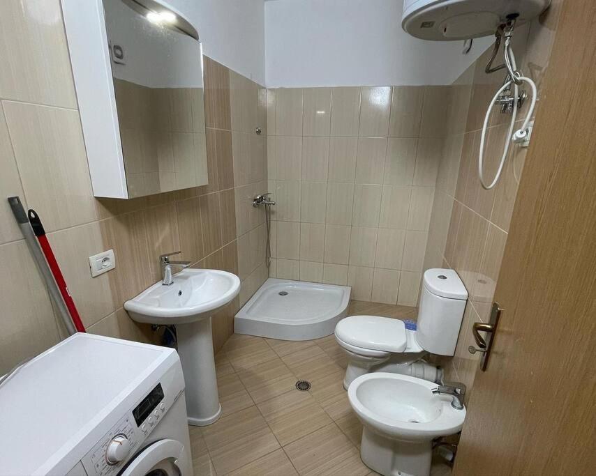 Apartments Hi-Tech ดูร์เรส ภายนอก รูปภาพ