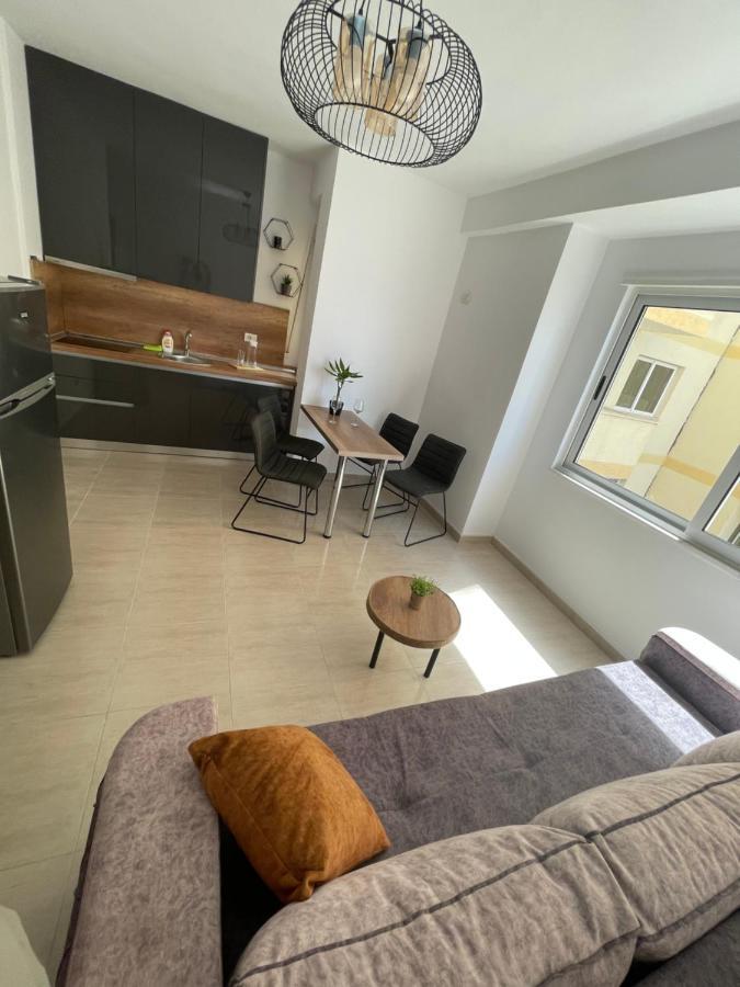 Apartments Hi-Tech ดูร์เรส ภายนอก รูปภาพ